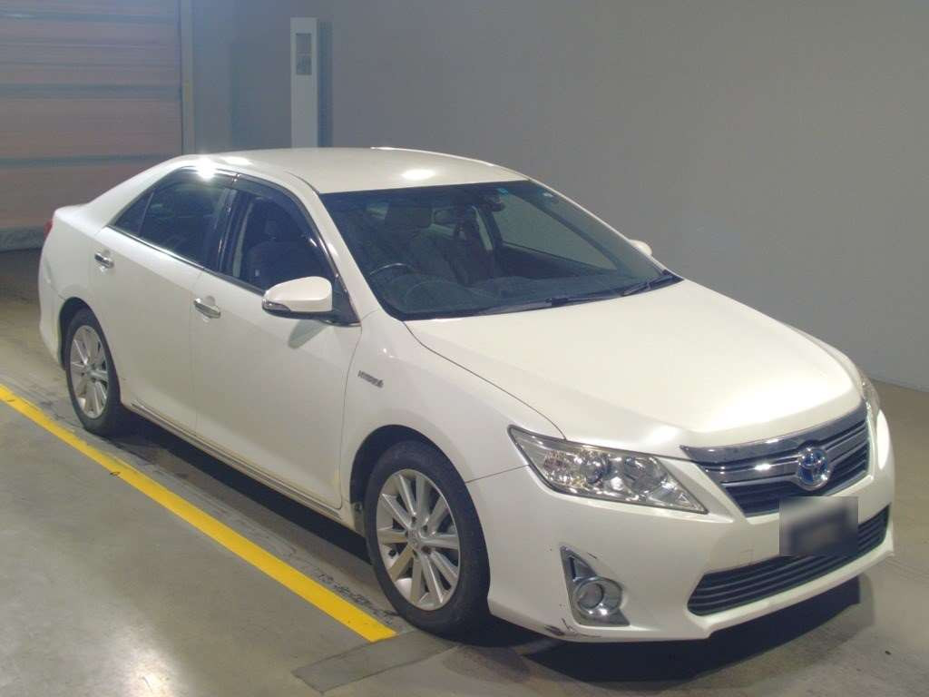 2013 Toyota Camry AVV50[2]