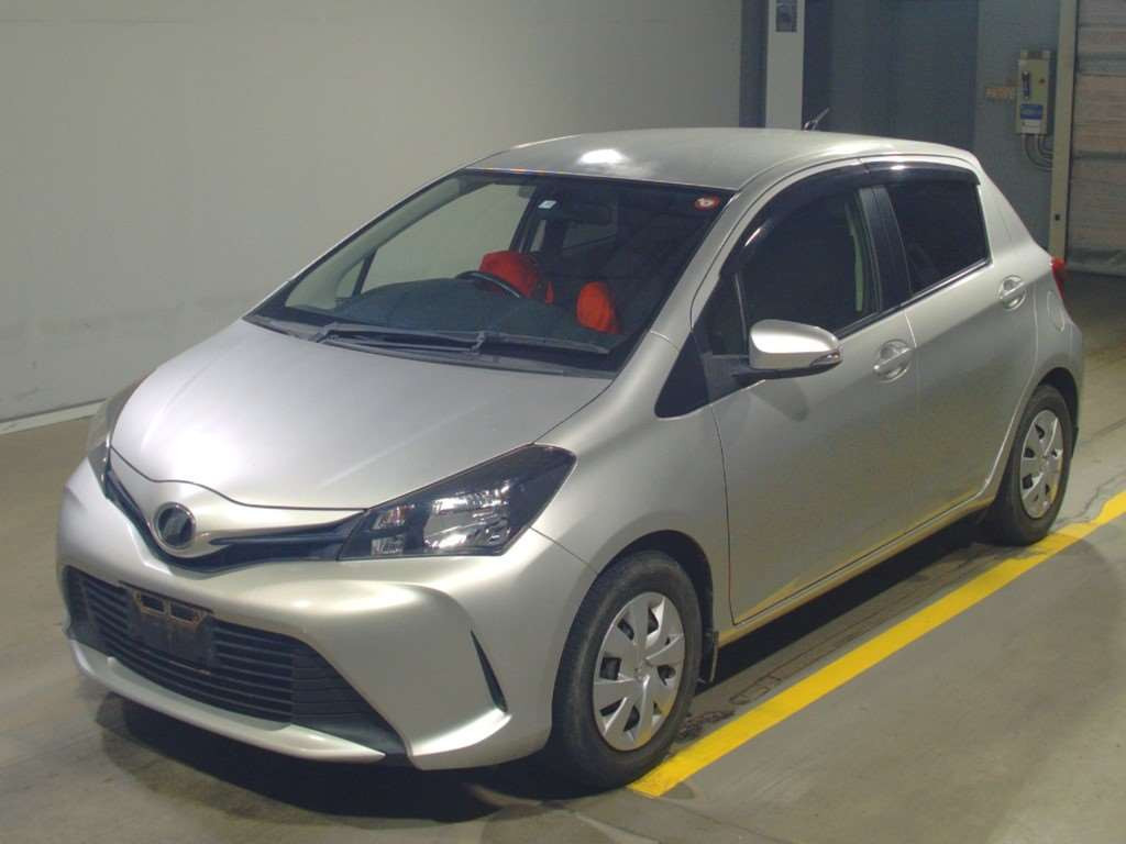 2015 Toyota Vitz NSP130[0]