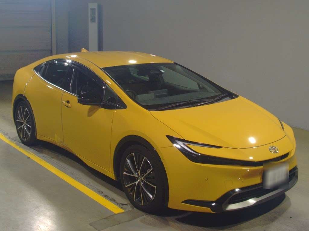 2023 Toyota Prius MXWH60[2]