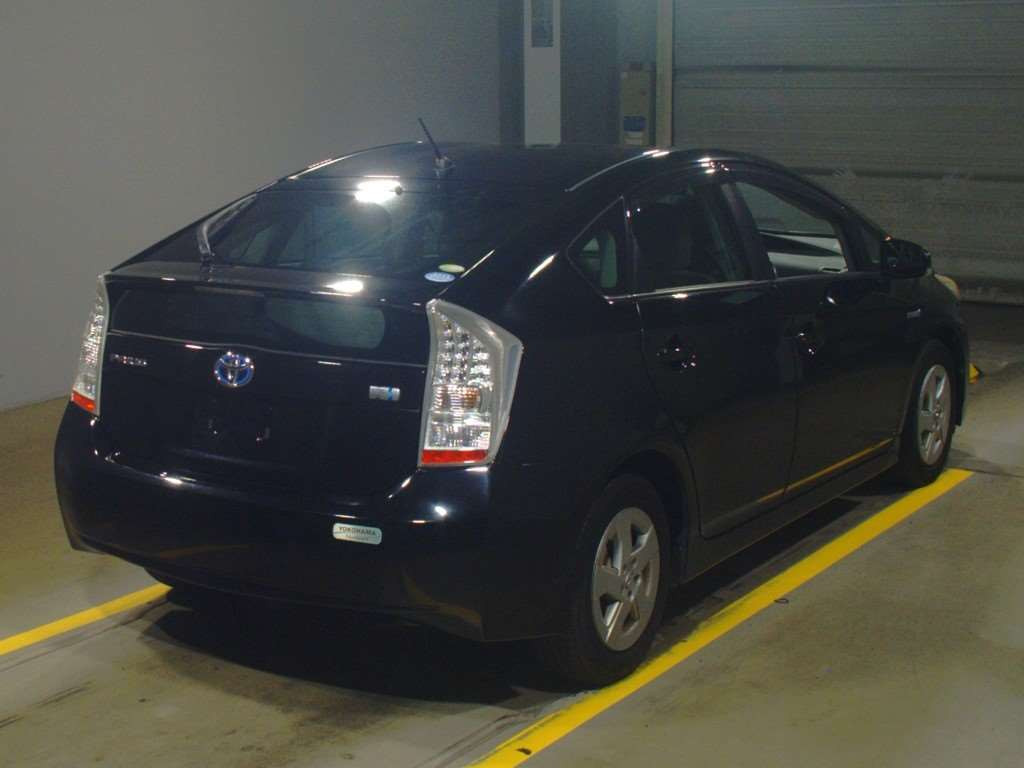 2010 Toyota Prius ZVW30[1]