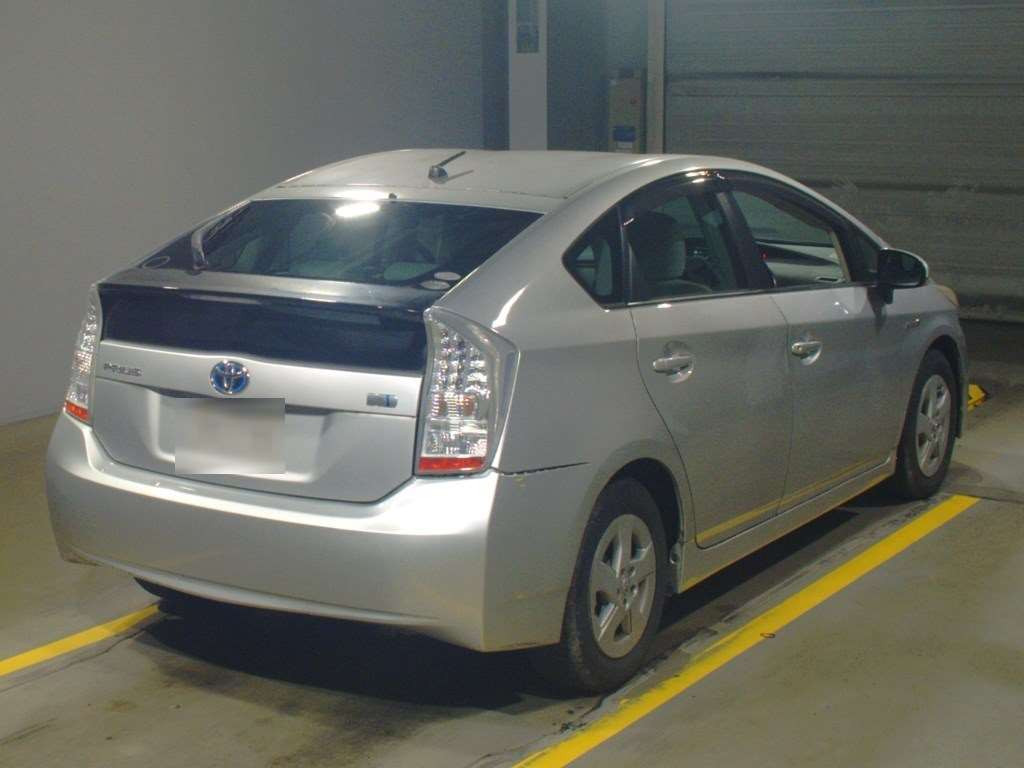 2011 Toyota Prius ZVW30[1]