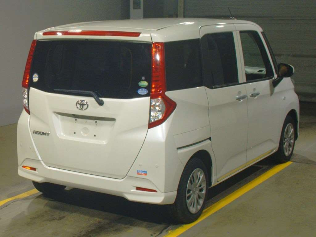 2020 Toyota Roomy M900A[1]