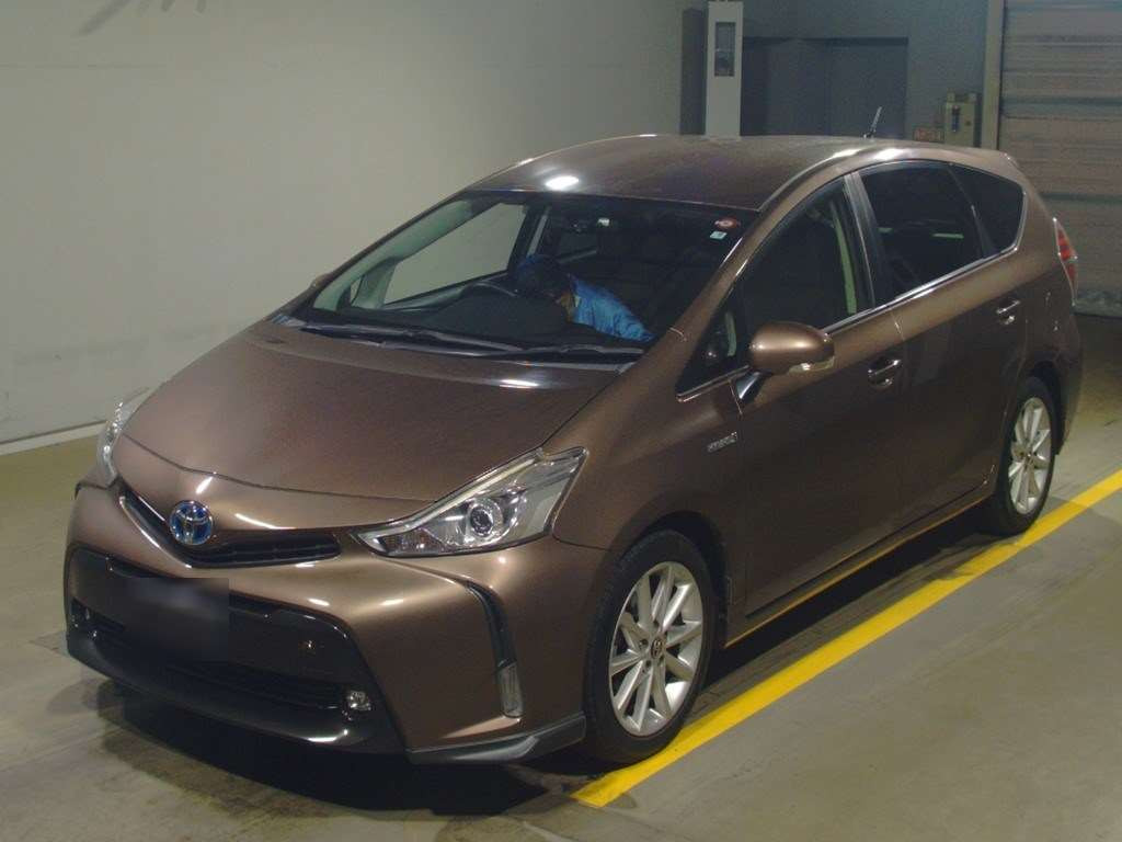 2015 Toyota Prius alpha ZVW41W[0]