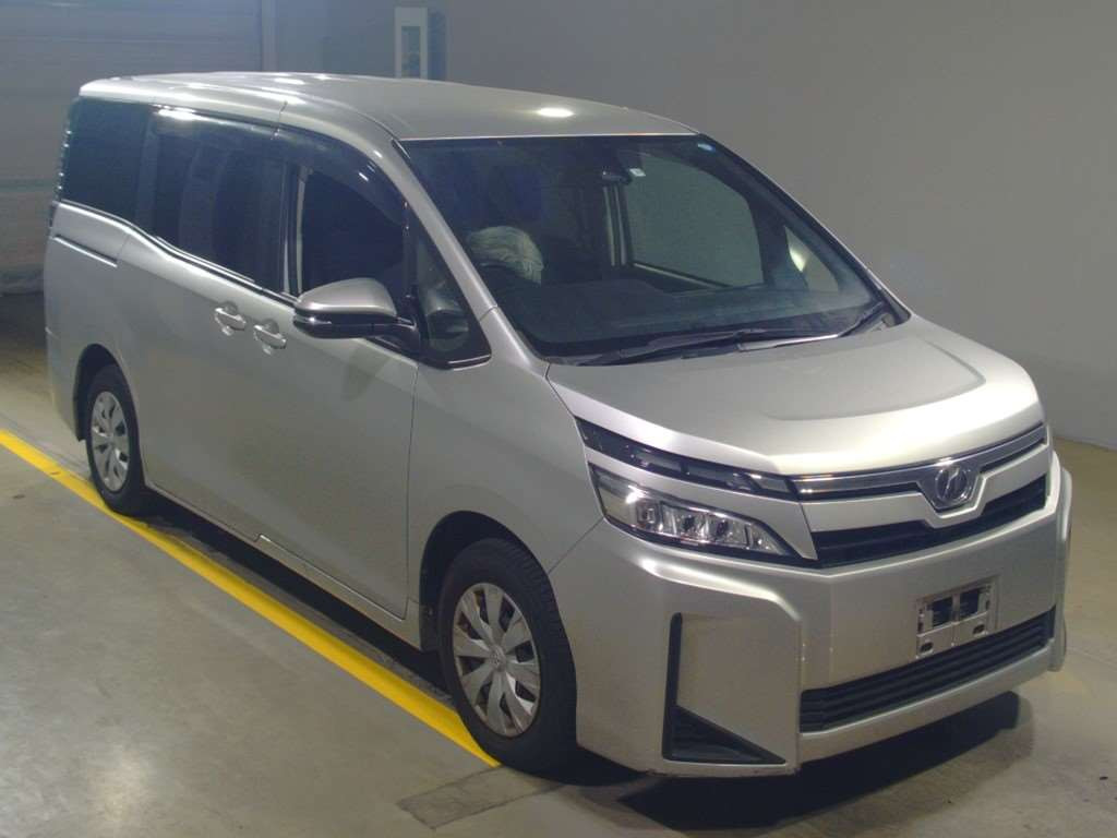 2019 Toyota Voxy ZRR80G[2]