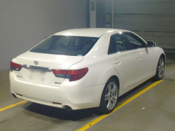 2013 Toyota Mark X