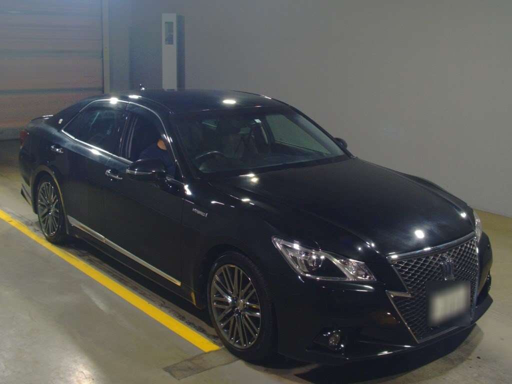 2014 Toyota Crown Hybrid AWS210[2]