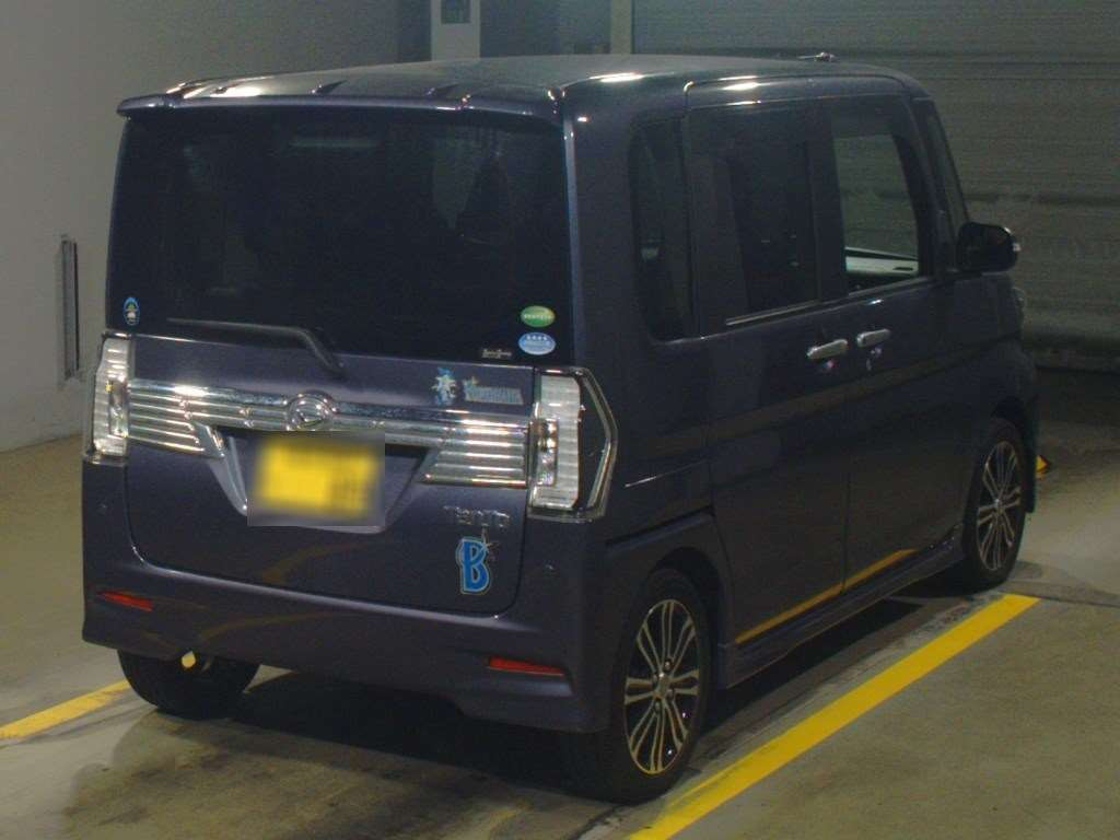 2016 Daihatsu Tanto Custom LA600S[1]