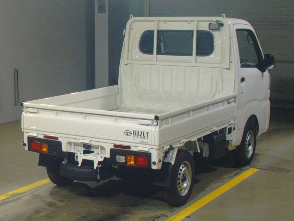 2024 Daihatsu Hijet Truck S510P[1]