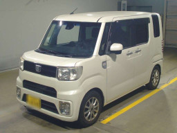 2017 Daihatsu Wake