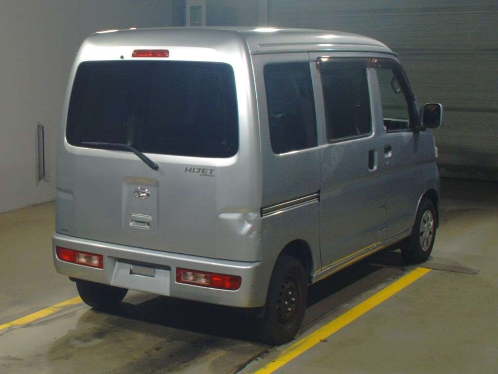 2015 Daihatsu Hijet Cargo S321V[1]