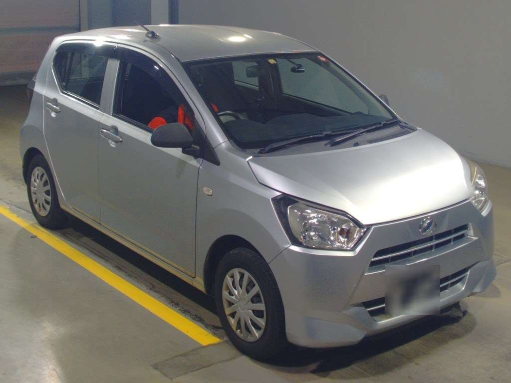 2017 Daihatsu Mira es LA350S[2]