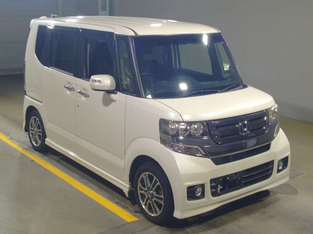 2015 Honda N-BOX CUSTOM JF1[2]