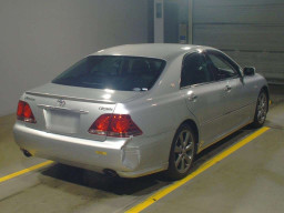 2005 Toyota Crown