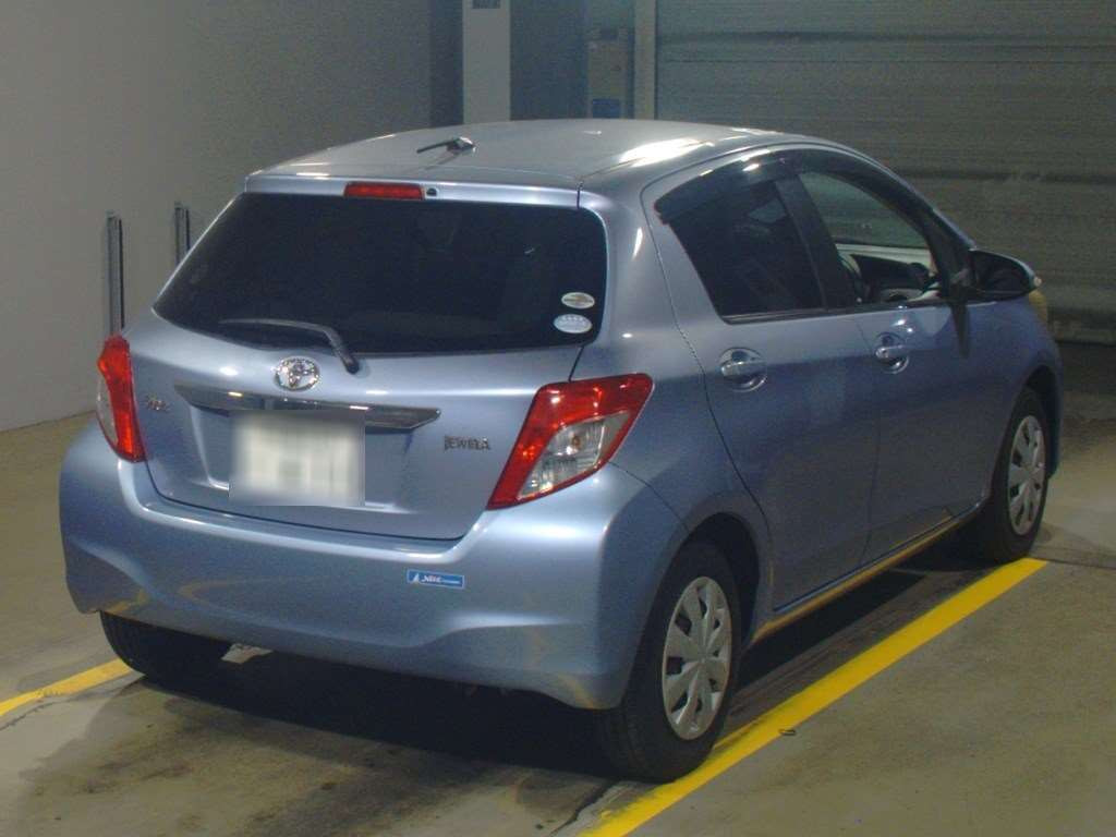 2011 Toyota Vitz KSP130[1]