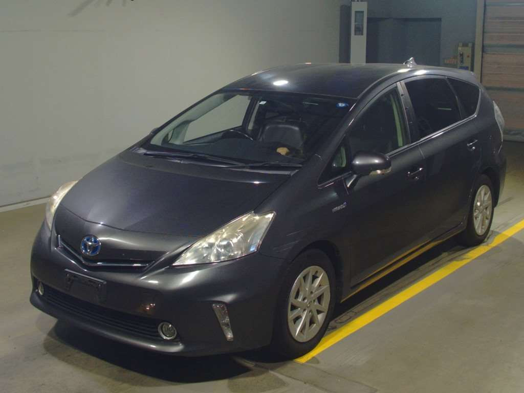 2012 Toyota Prius alpha ZVW41W[0]