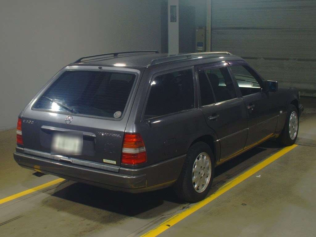 1995 Mercedes Benz E-Class  Station Wagon 124193[1]