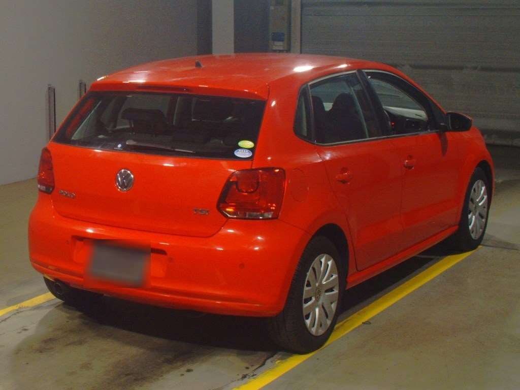 2011 Volkswagen Polo 6RCBZ[1]