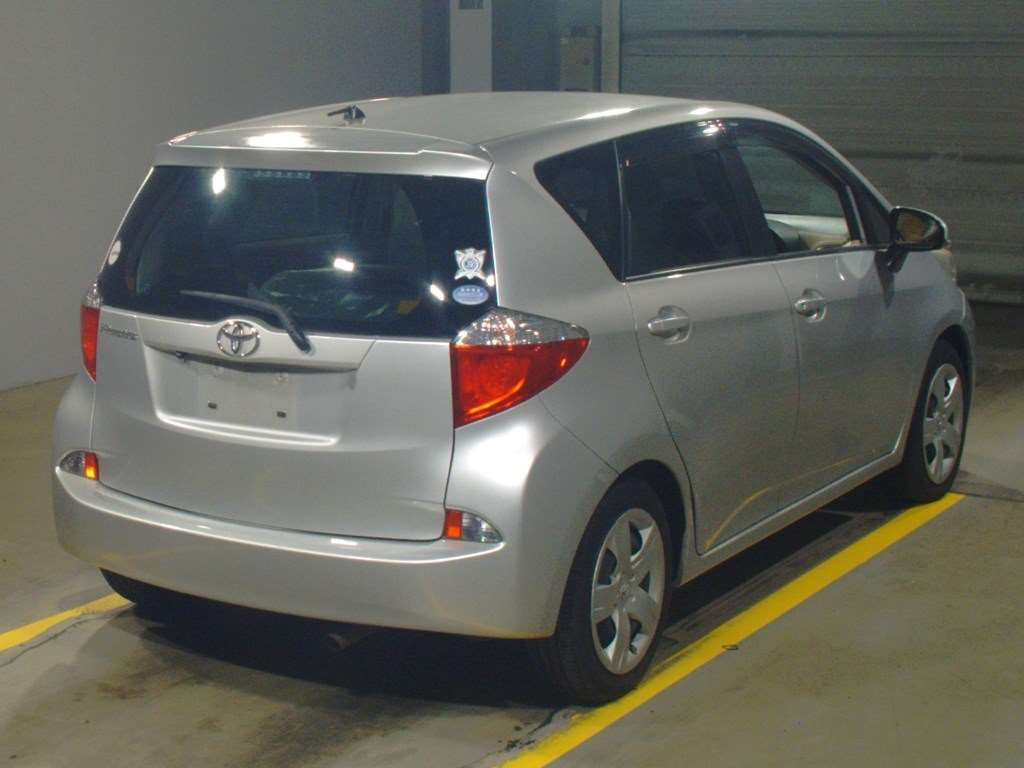 2013 Toyota Ractis NCP120[1]