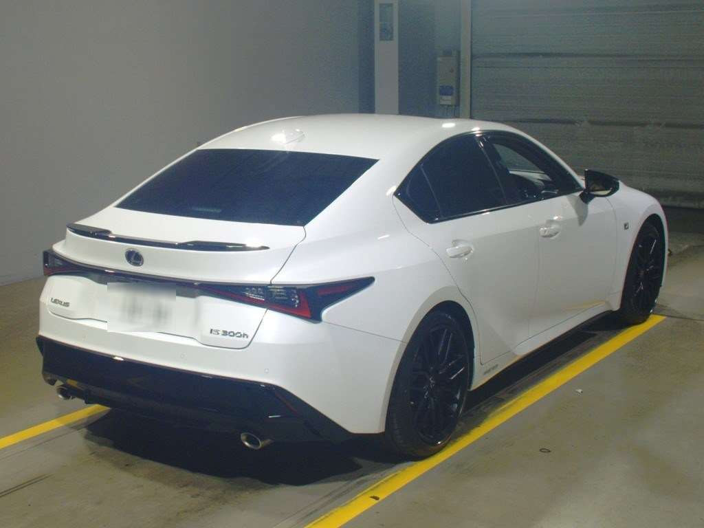 2021 Lexus IS AVE30[1]