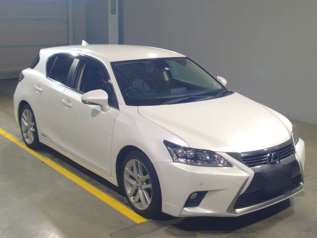 2016 Lexus CT ZWA10[2]