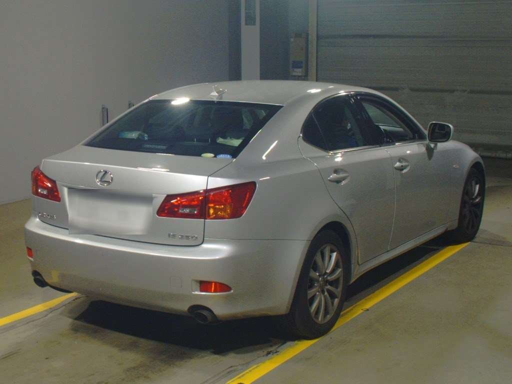 2006 Lexus IS GSE20[1]