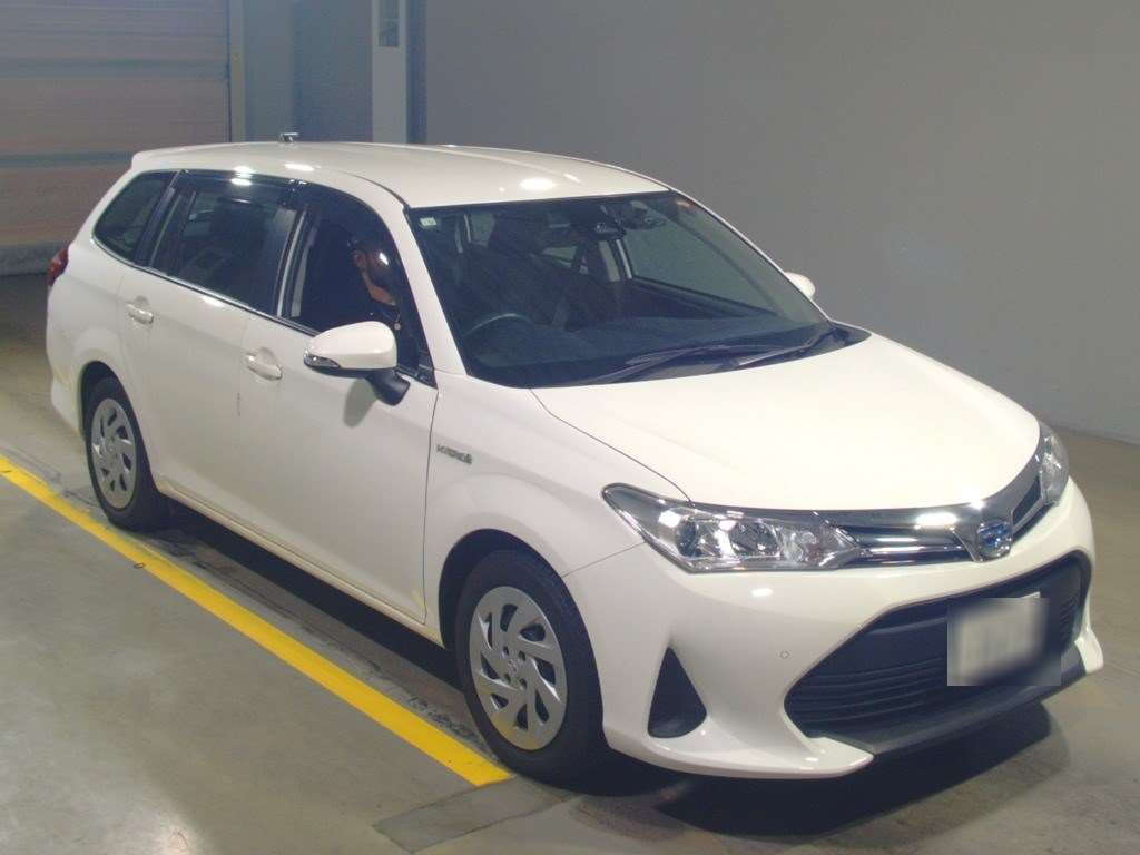 2020 Toyota Corolla Fielder NKE165G[2]