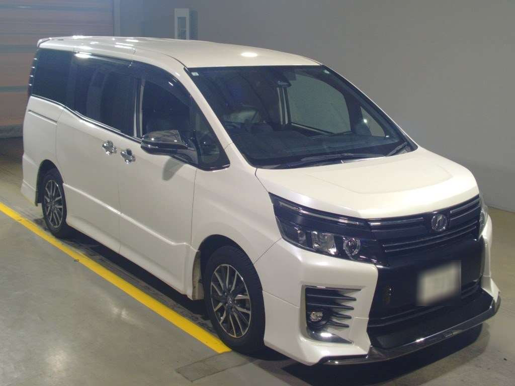 2017 Toyota Voxy ZRR80W[2]