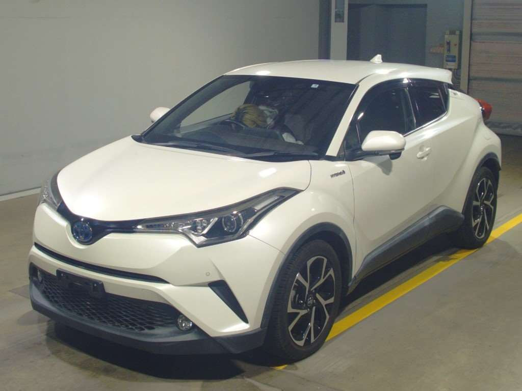 2017 Toyota C-HR ZYX10[0]