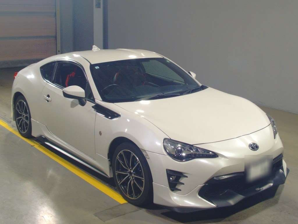 2017 Toyota 86 ZN6[2]