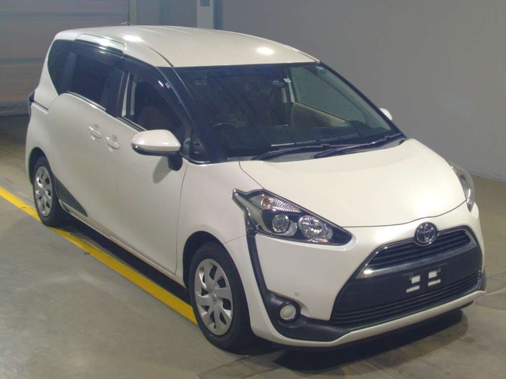 2017 Toyota Sienta NSP170G[2]