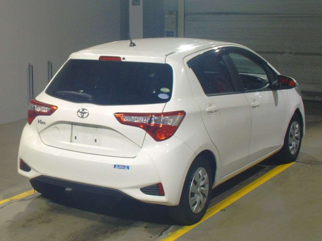 2017 Toyota Vitz NSP130[1]