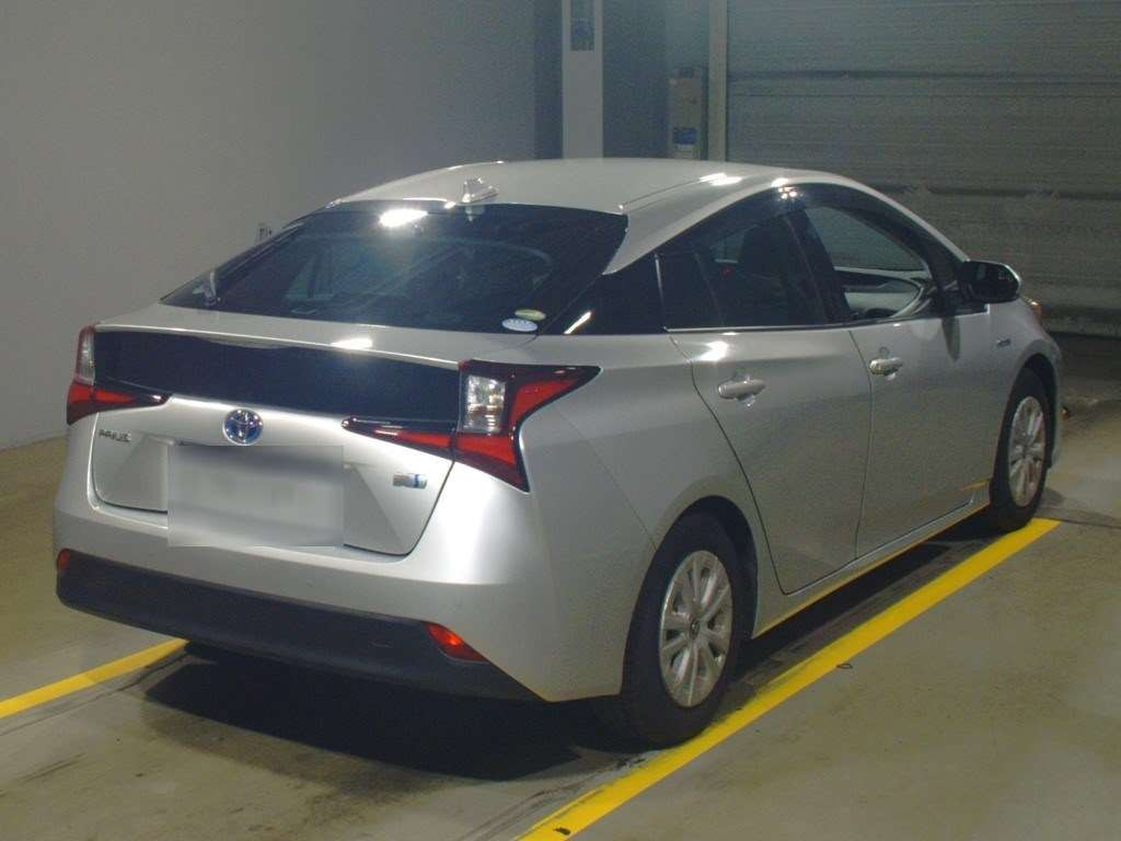 2019 Toyota Prius ZVW51[1]