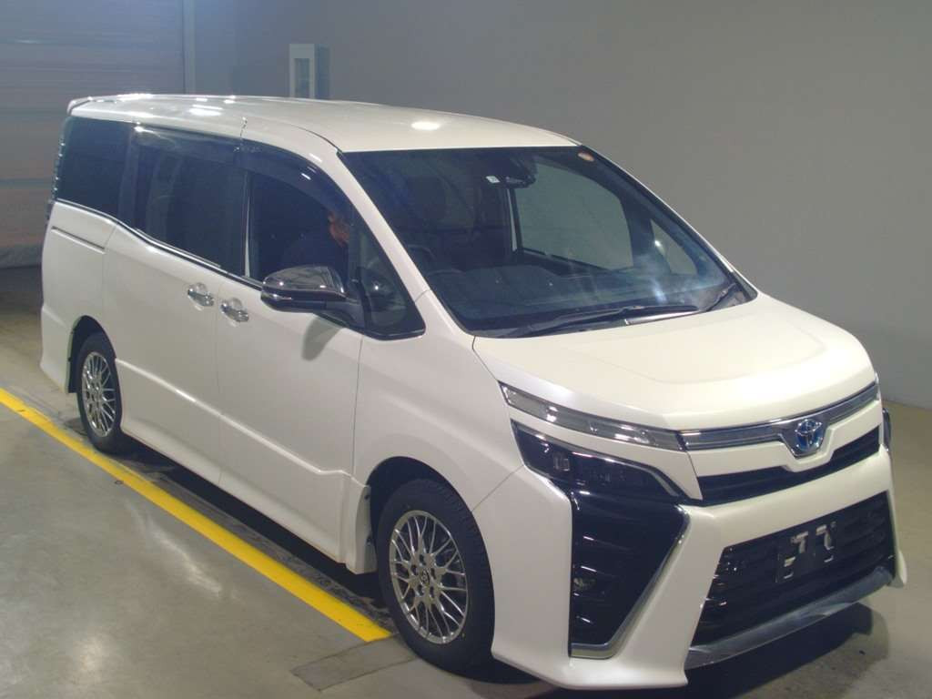 2021 Toyota Voxy ZWR80W[2]