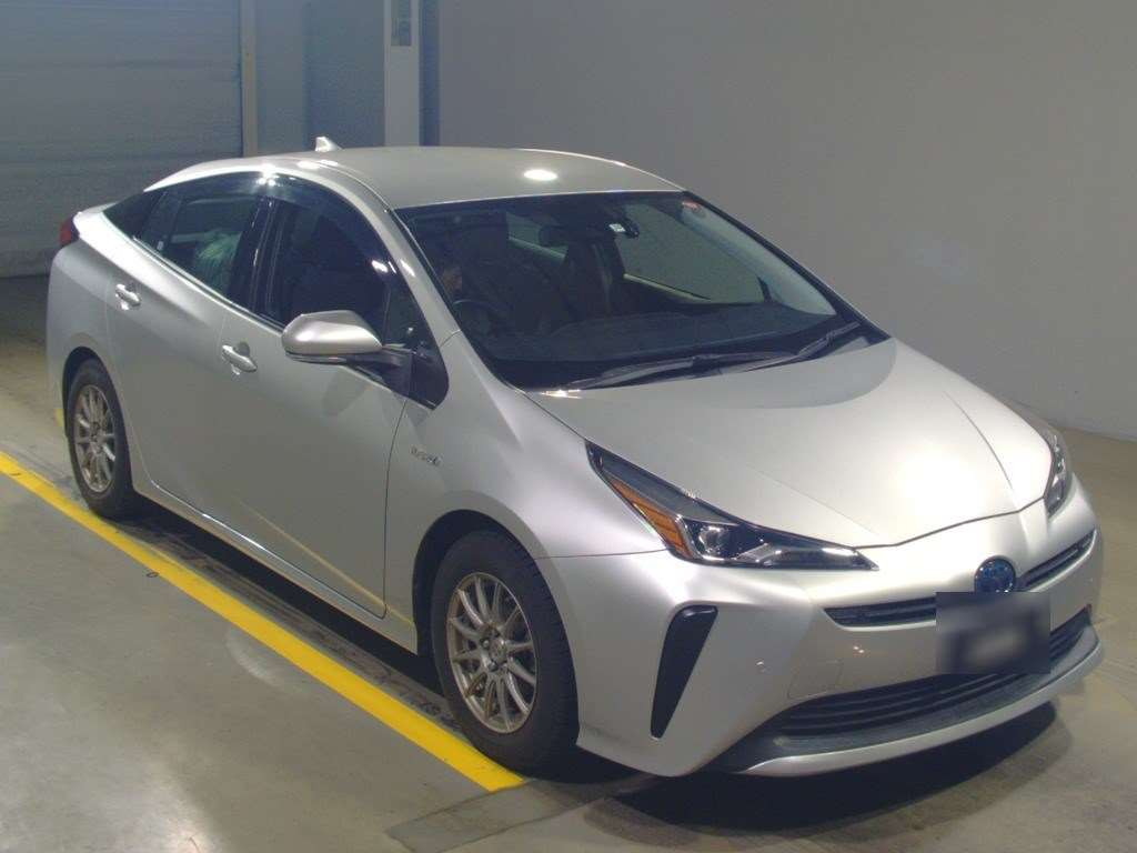 2019 Toyota Prius ZVW51[2]