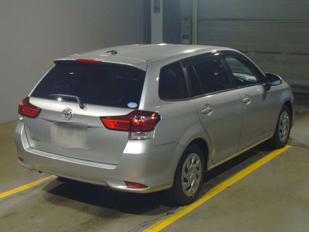 2018 Toyota Corolla Fielder NZE161G[1]