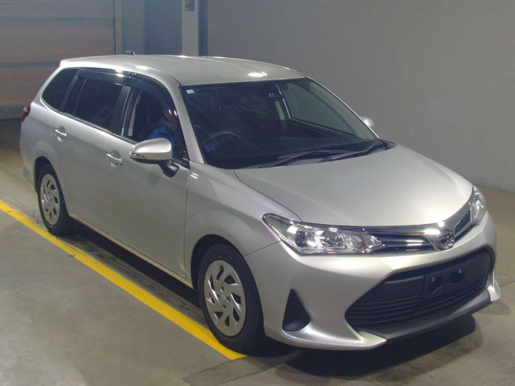 2018 Toyota Corolla Fielder NZE161G[2]