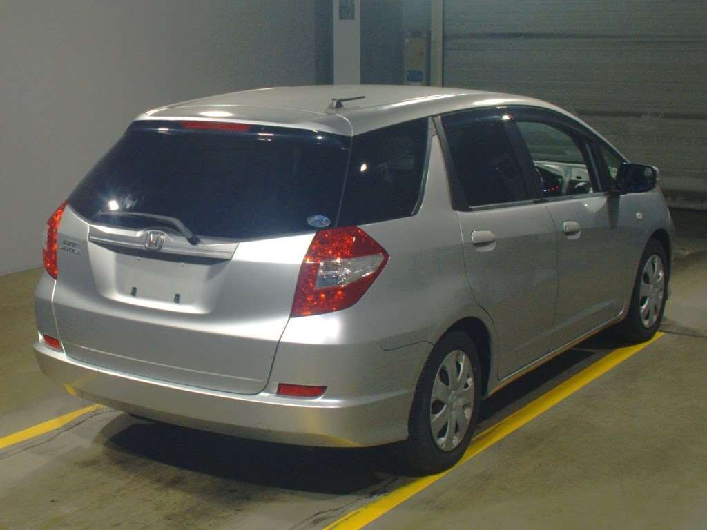 2011 Honda Fit Shuttle GG7[1]