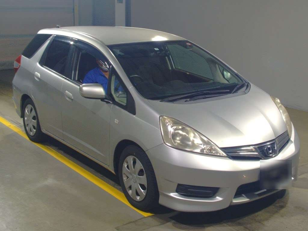 2011 Honda Fit Shuttle GG7[2]