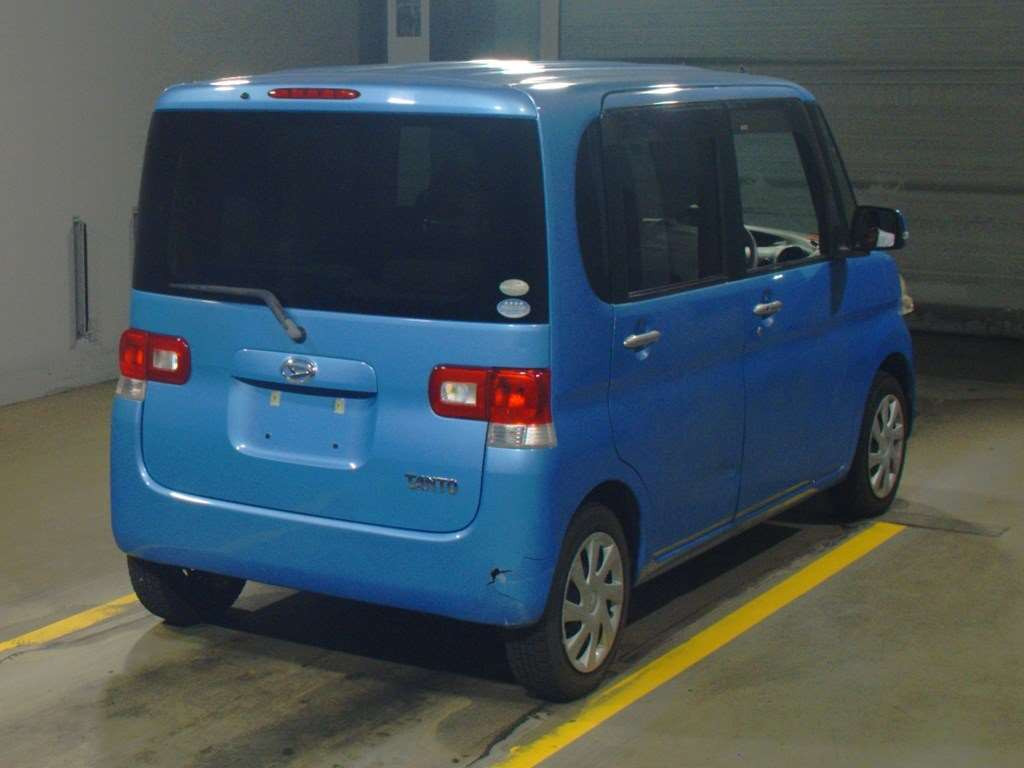 2011 Daihatsu Tanto L375S[1]