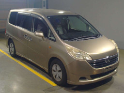 2005 Honda Step WGN