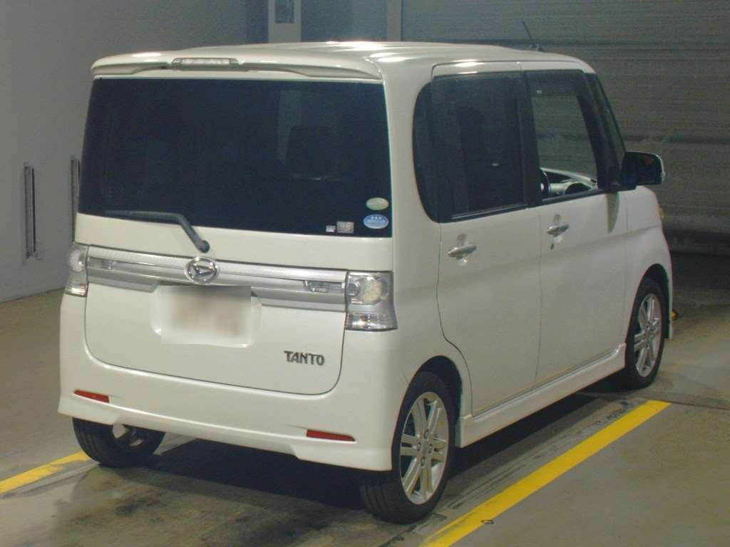 2011 Daihatsu Tanto Custom L375S[1]