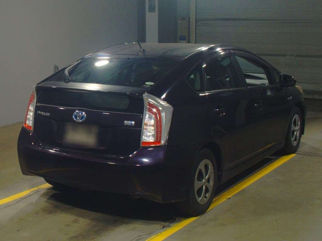 2012 Toyota Prius ZVW30[1]