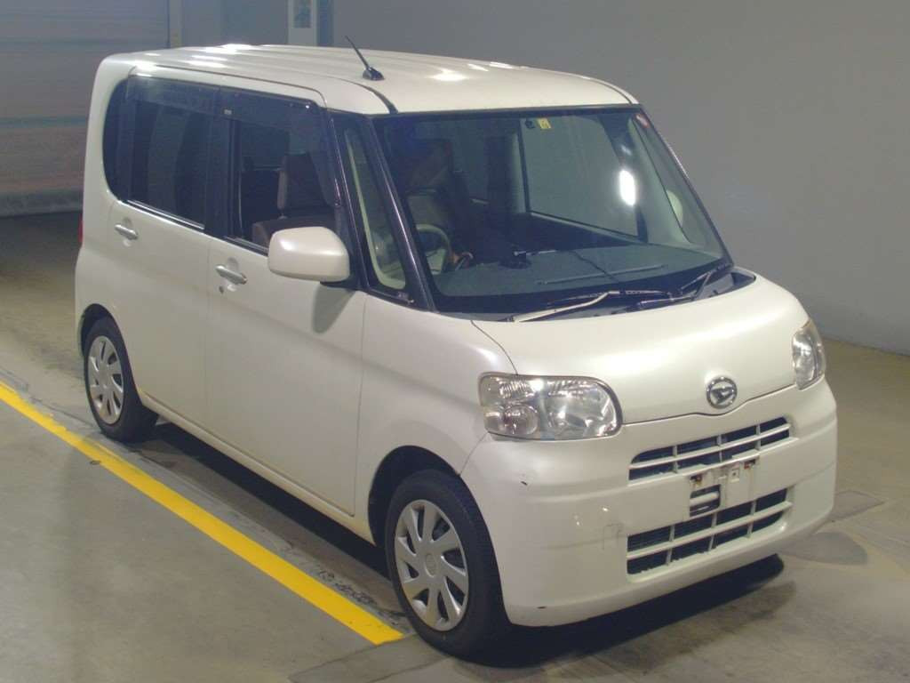 2012 Daihatsu Tanto L375S[2]