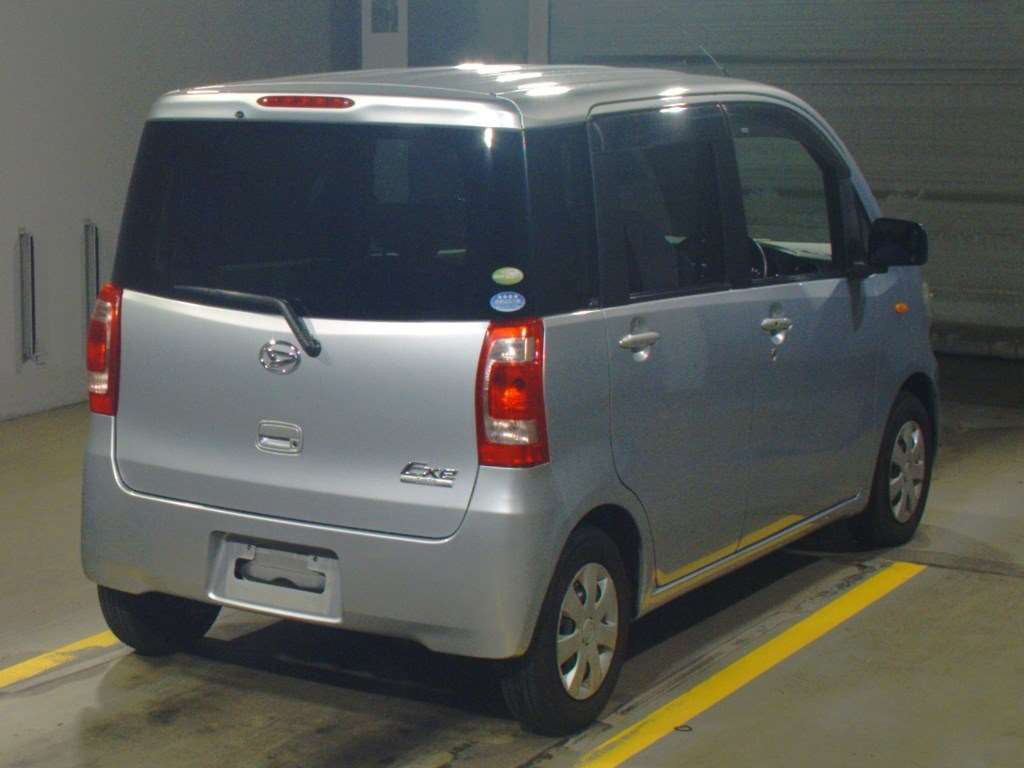 2010 Daihatsu Tanto exe L455S[1]