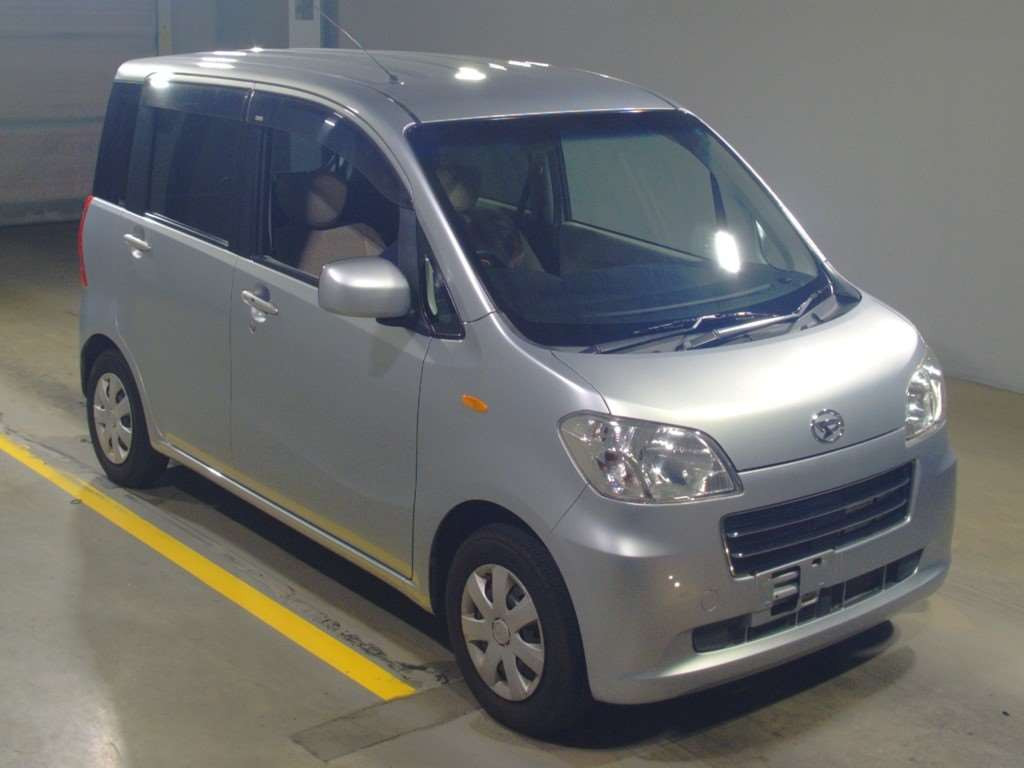 2010 Daihatsu Tanto exe L455S[2]