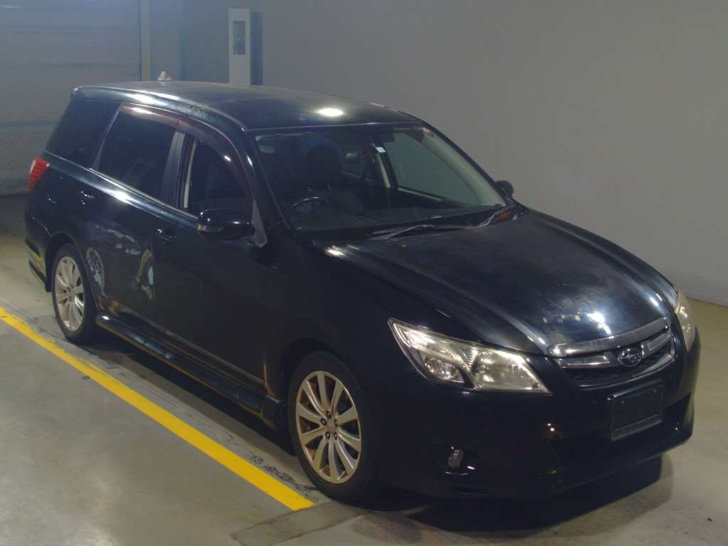 2011 Subaru Exiga YA4[2]