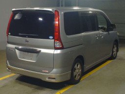 2006 Nissan Serena