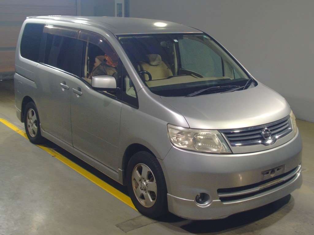 2006 Nissan Serena C25[2]