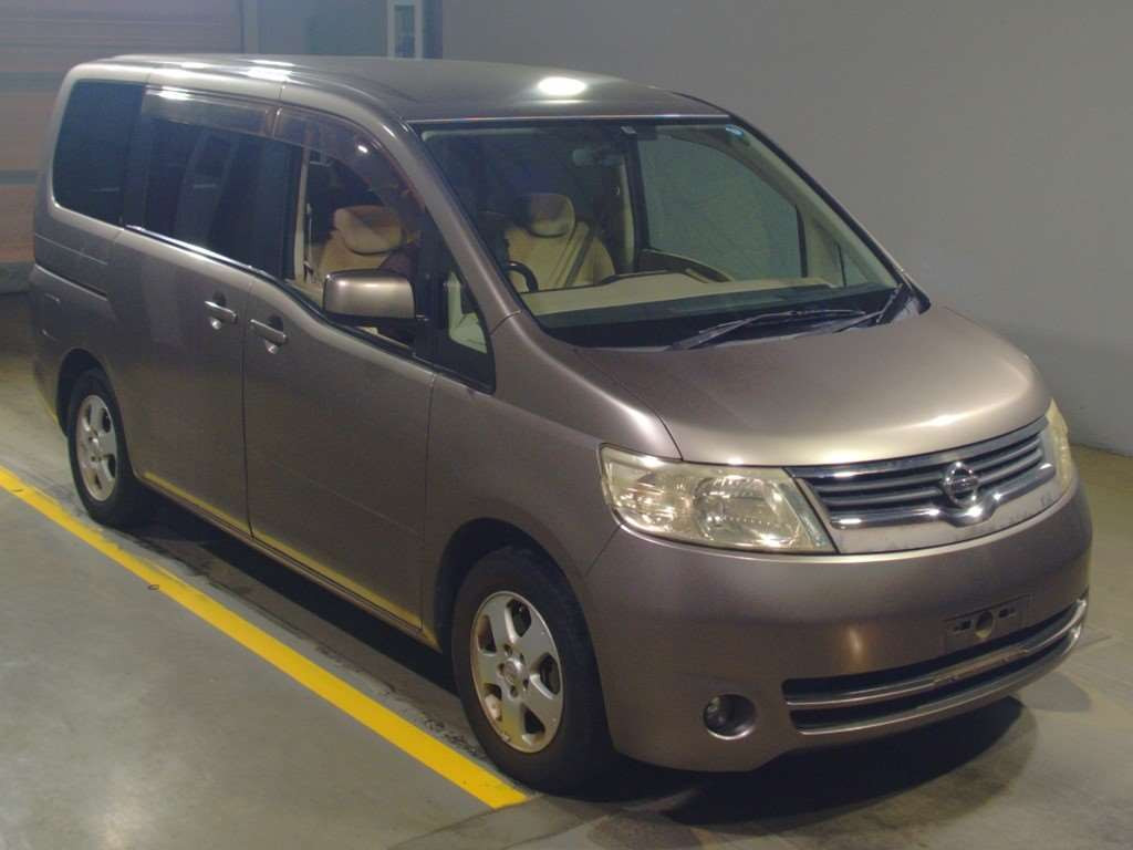 2005 Nissan Serena C25[2]