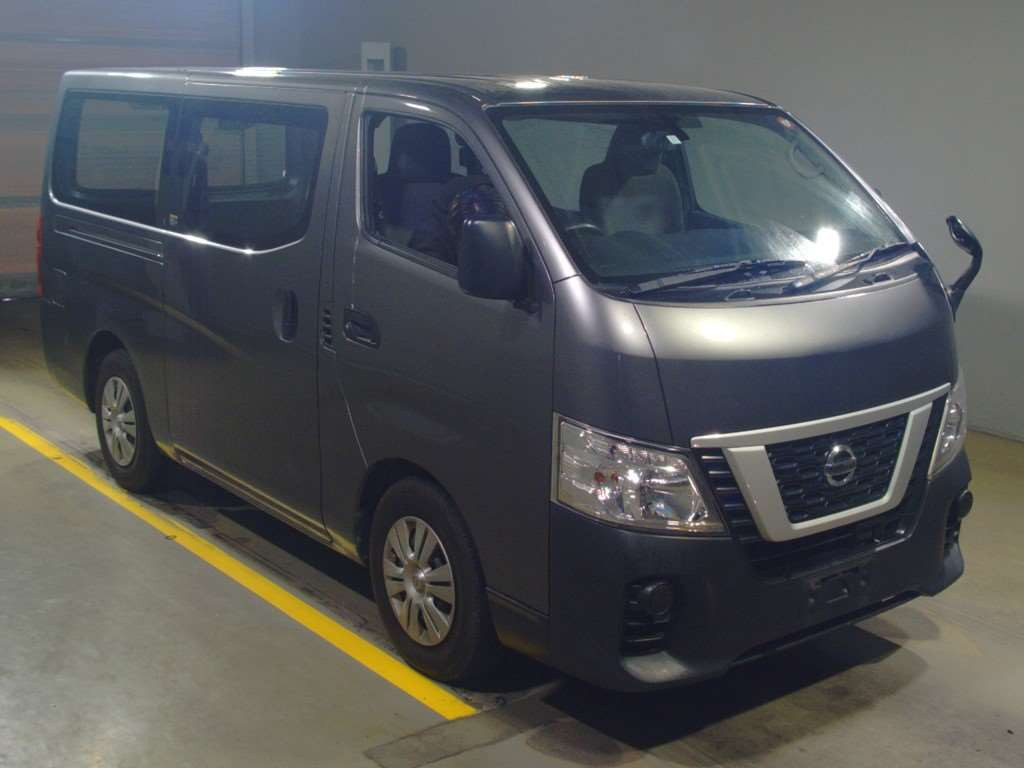 2017 Nissan NV350 CARAVAN VAN VW2E26[2]